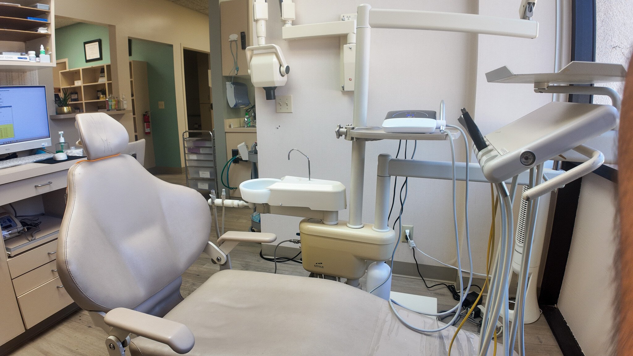 Dentist in Thousand Oaks