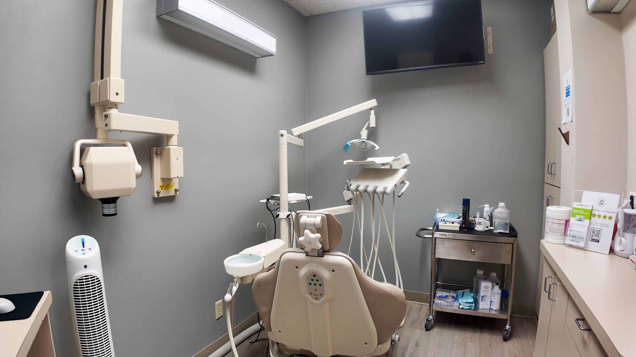 Dentist in Thousand Oaks